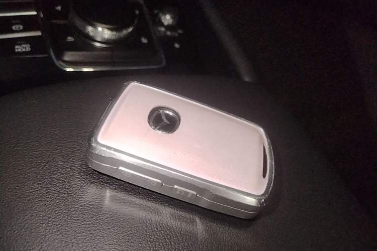 Used Mazda 3 Axela 2023 2.0L Automatic Zhiya Edition Vehicle Key