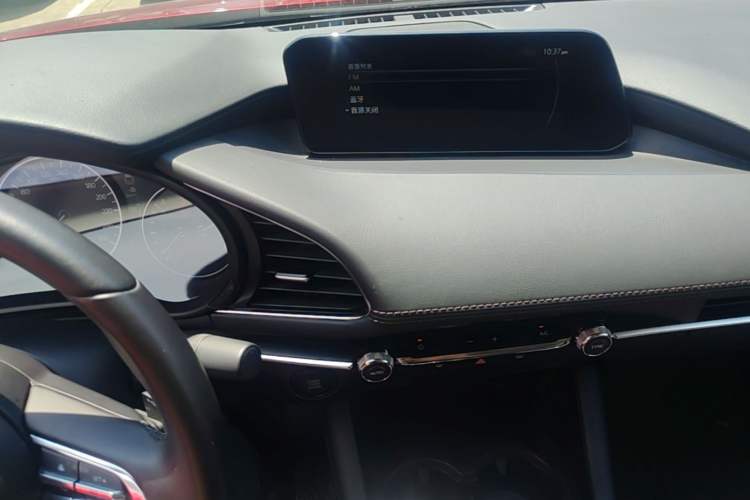 Used Mazda 3 Axela 2023 2.0L Automatic ZhiZhen Edition Audio And AC Panel