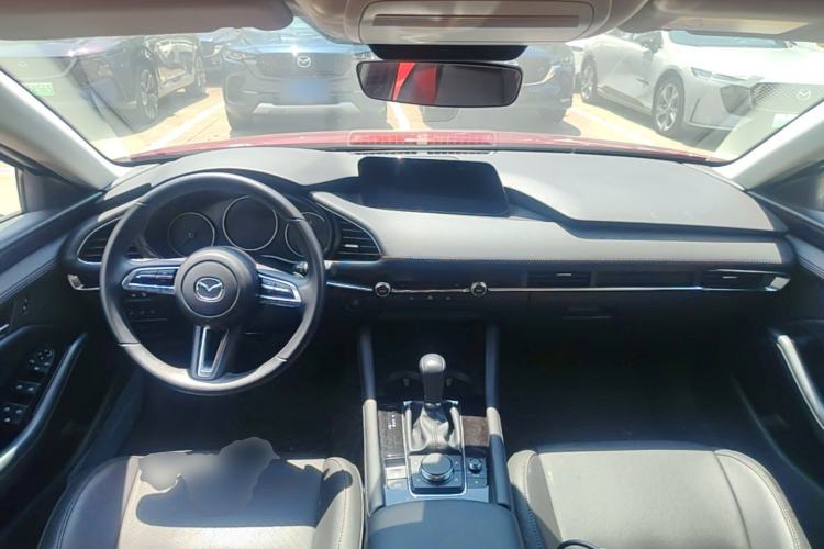 Used Mazda 3 Axela 2023 2.0L Automatic ZhiZhen Edition Center Console