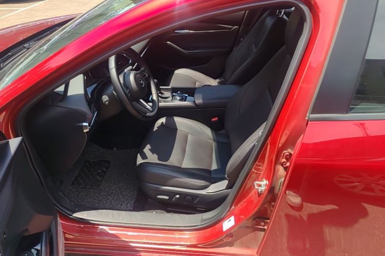 Used Mazda 3 Axela 2023 2.0L Automatic ZhiZhen Edition Left Front Seat
