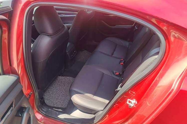 Used Mazda 3 Axela 2023 2.0L Automatic ZhiZhen Edition Left Rear Seat