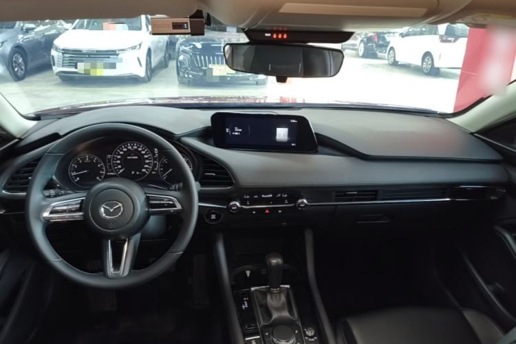 Used Mazda 3 Axela 2023 2.0L Automatic ZhiXuan Edition Center Console