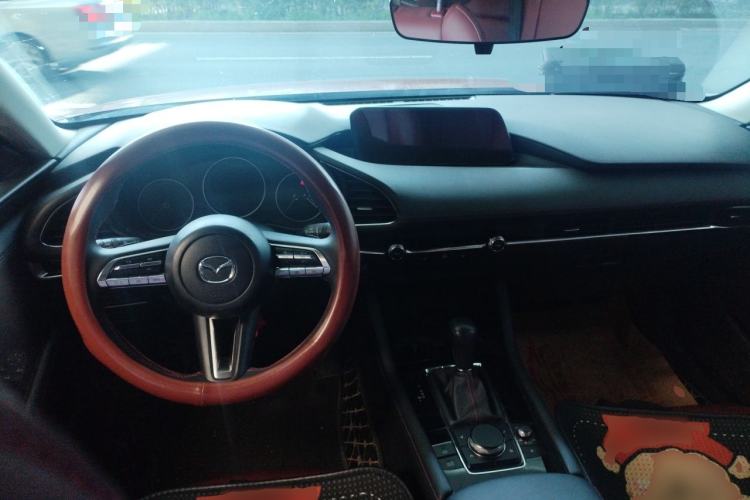 Used Mazda 3 Axela 2023 2.0L Automatic ZhiZhen Edition Center Console