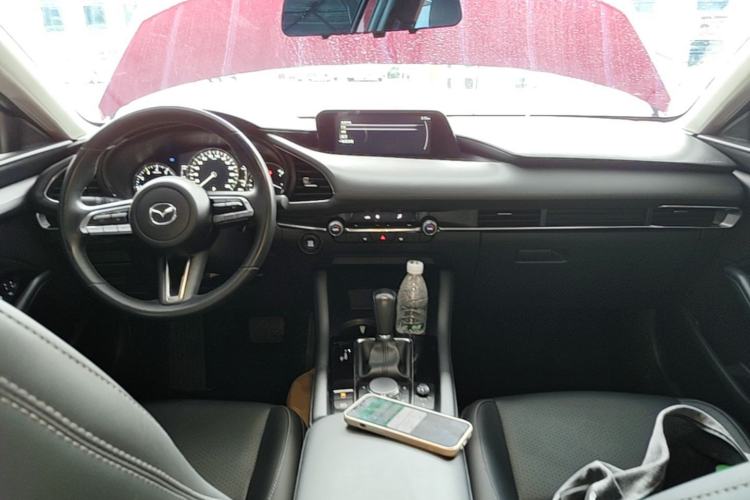 Used Mazda 3 Axela 2023 2.0L Automatic ZhiXuan Edition Center Console