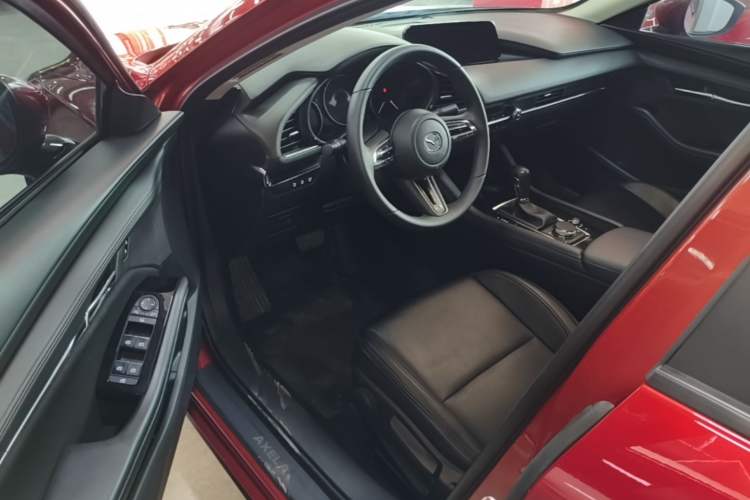 Used Mazda 3 Axela 2023 2.0L Automatic ZhiXuan Edition Driver Seat