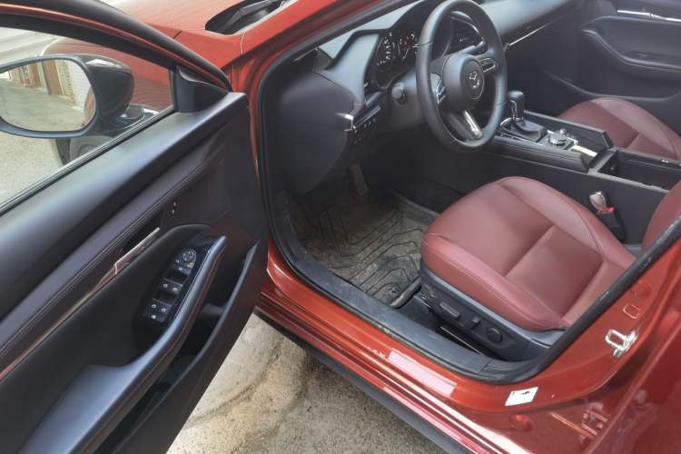 Used Mazda 3 Axela 2023 2.0L Automatic Zhiyao Edition Driver Seat