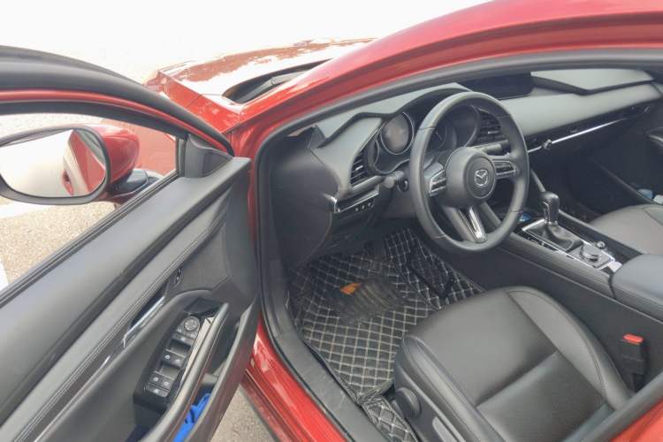 Used Mazda 3 Axela 2023 2.0L Automatic Zhiya Edition Driver Seat