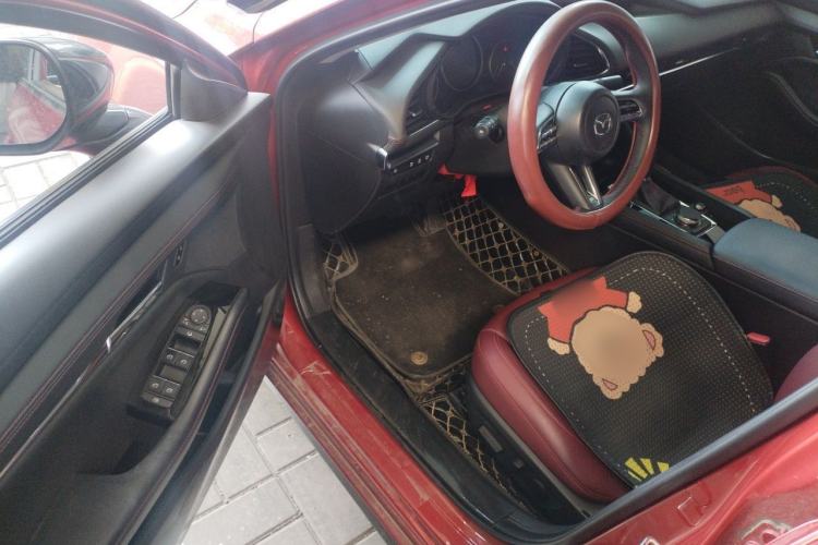 Used Mazda 3 Axela 2023 2.0L Automatic ZhiZhen Edition Driver Seat