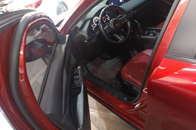 Used Mazda 3 Axela 2023 2.0L Automatic Zhiqing Edition Driver Seat