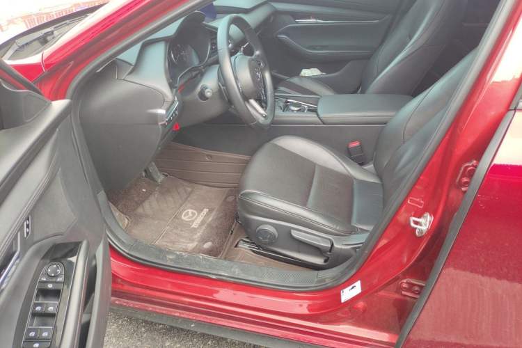 Used Mazda 3 Axela 2023 2.0L Automatic Zhiya Edition Driver Seat