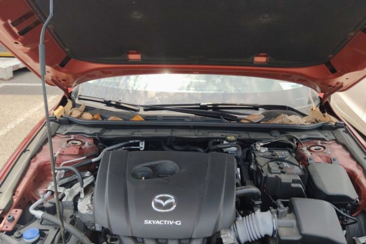Used Mazda 3 Axela 2023 2.0L Automatic Zhiya Edition Engine Bay