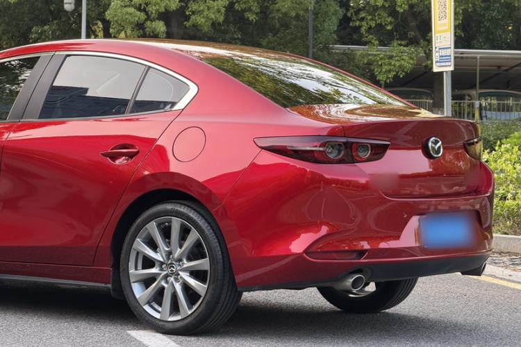 Used Mazda 3 Axela 2023 2.0L Automatic ZhiZhen Edition Exterior 4