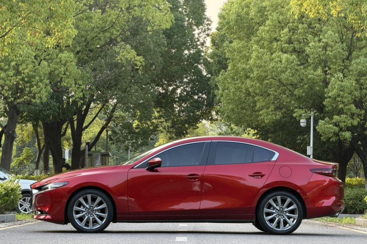 Used Mazda 3 Axela 2023 2.0L Automatic ZhiZhen Edition Exterior 7