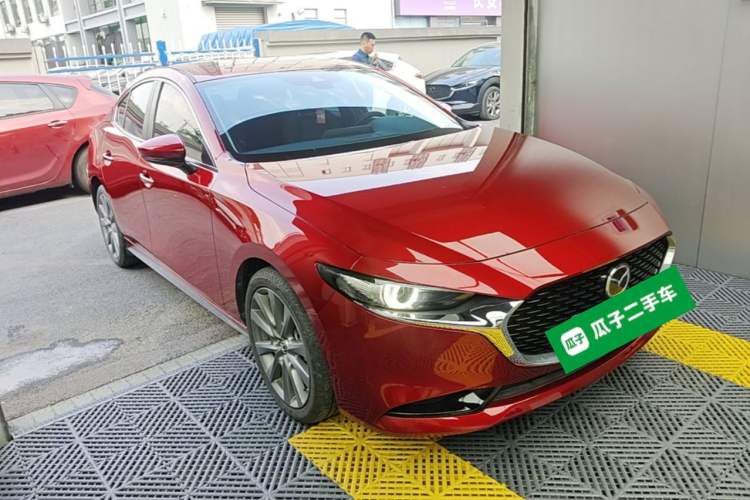 Used Mazda 3 Axela 2023 2.0L Automatic ZhiZhen Edition Front Right 45 Deg