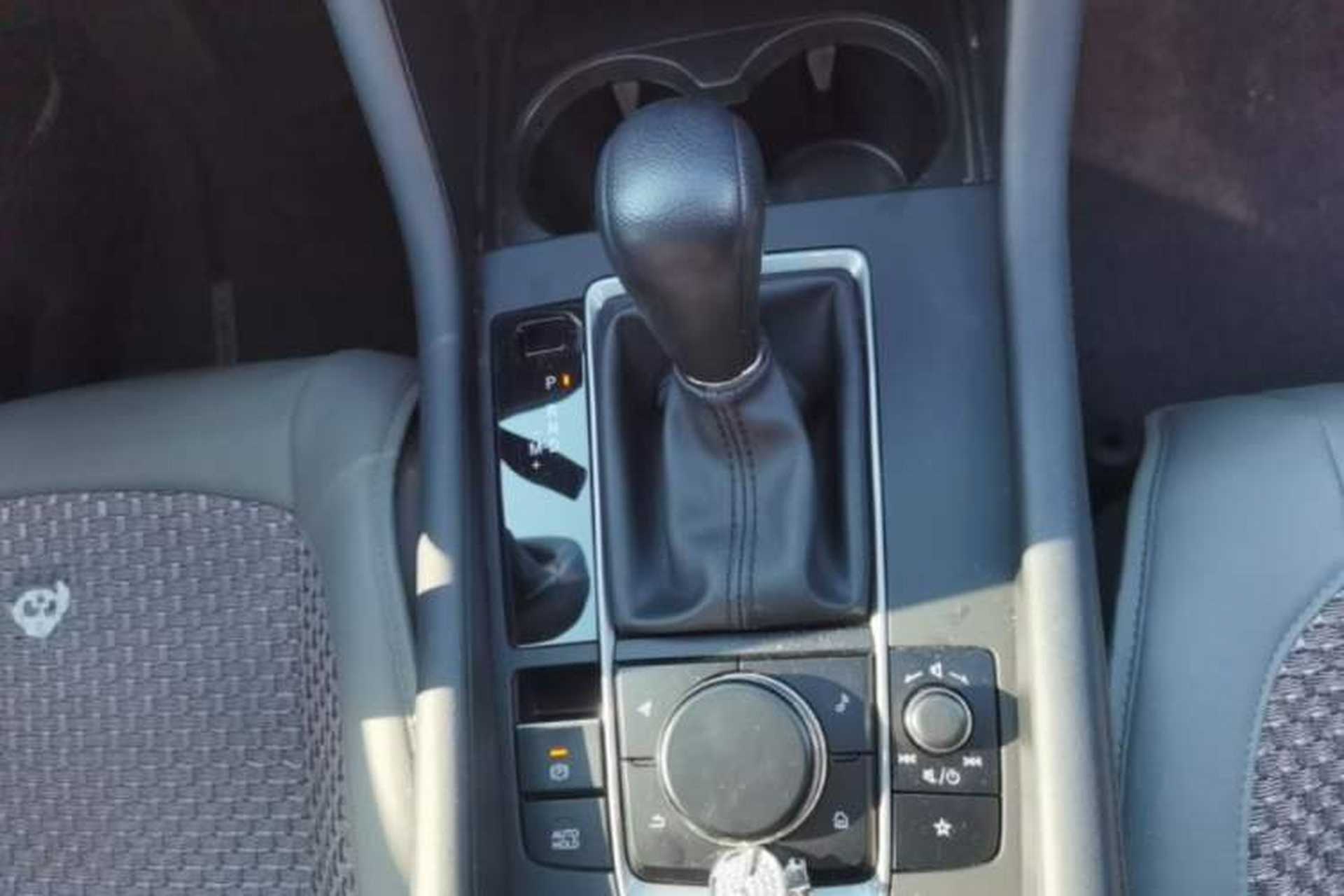 Used Mazda 3 Axela 2023 2.0L Automatic Zhiqing Edition Gear Lever