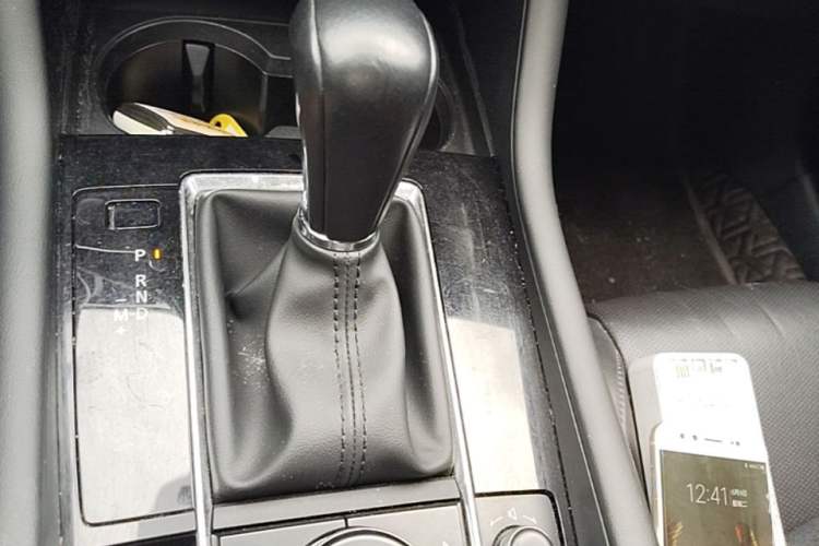 Used Mazda 3 Axela 2023 2.0L Automatic Zhiyao Edition Gear Lever