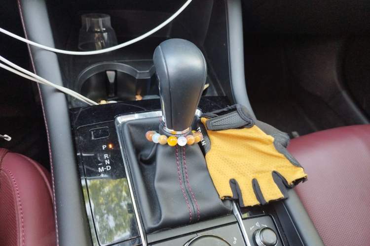 Used Mazda 3 Axela 2023 2.0L Automatic Zhiya Edition Gear Lever