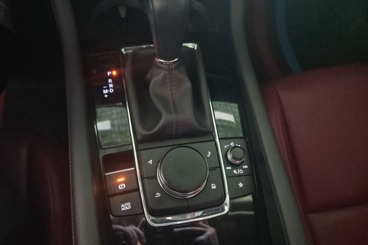 Used Mazda 3 Axela 2023 2.0L Automatic Zhiyao Edition Gear Lever