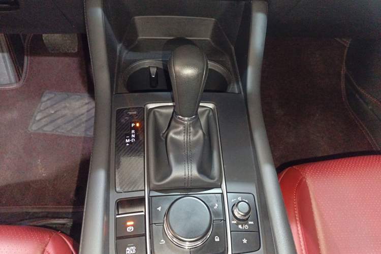 Used Mazda 3 Axela 2023 2.0L Automatic Zhiqing Edition Gear Lever