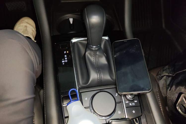 Used Mazda 3 Axela 2023 2.0L Automatic ZhiZhen Edition Gear Lever