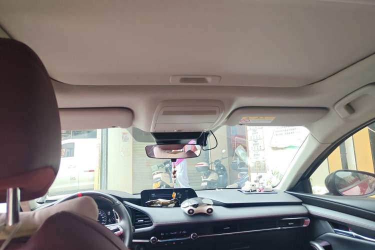 Used Mazda 3 Axela 2023 2.0L Automatic Zhiya Edition Headliner