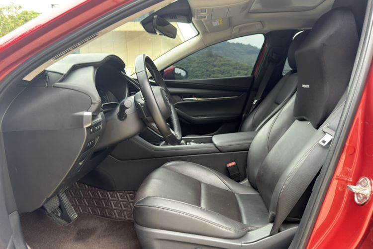 Used Mazda 3 Axela 2023 2.0L Automatic Zhiyao Edition Interior 2