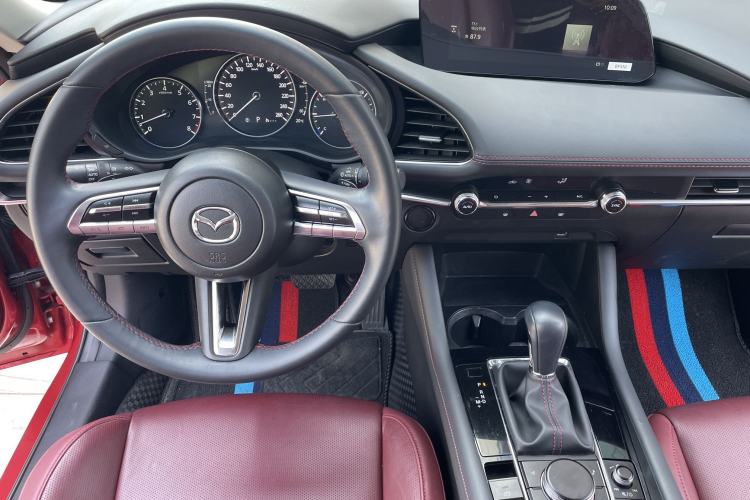 Used Mazda 3 Axela 2023 2.0L Automatic Zhiyao Edition Interior 2