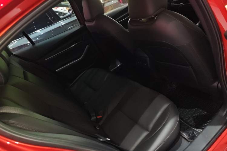 Used Mazda 3 Axela 2023 2.0L Automatic Zhiya Edition Interior 3
