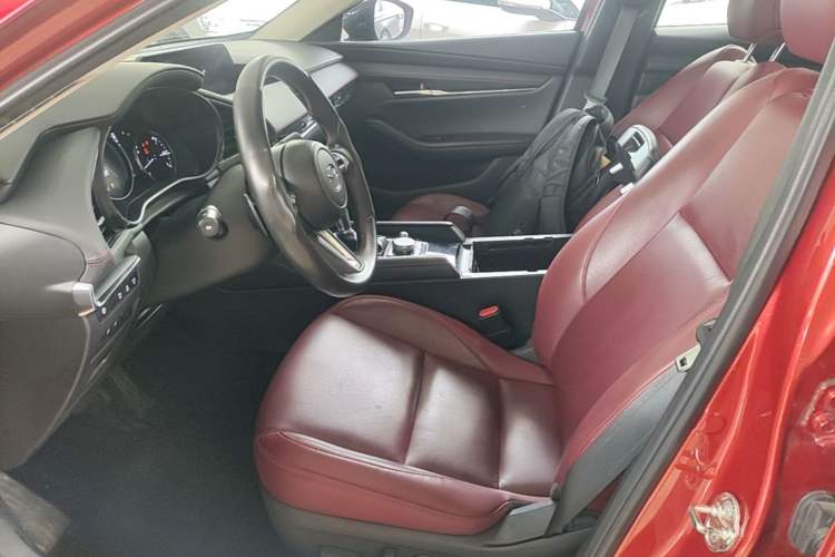 Used Mazda 3 Axela 2023 2.0L Automatic ZhiZhen Edition Left Front Seat