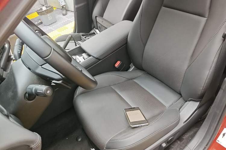Used Mazda 3 Axela 2023 2.0L Automatic ZhiZhen Edition Left Front Seat