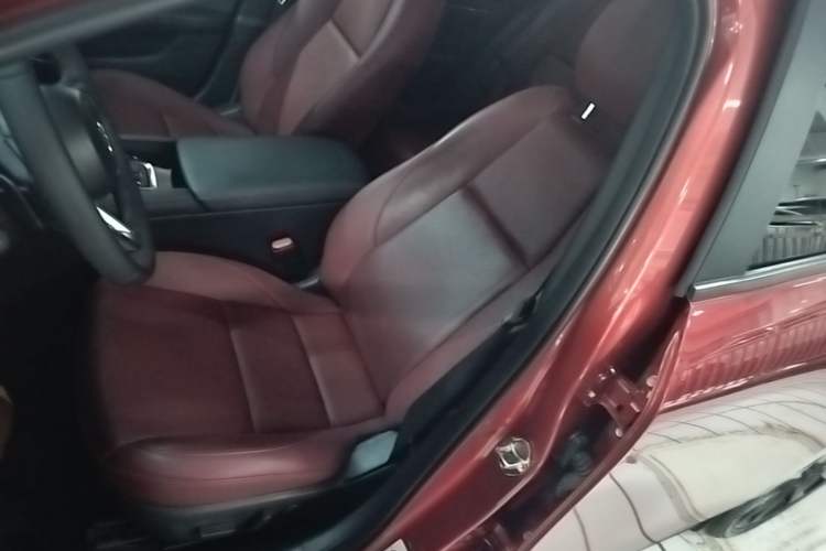 Used Mazda 3 Axela 2023 2.0L Automatic ZhiZhen Edition Left Front Seat