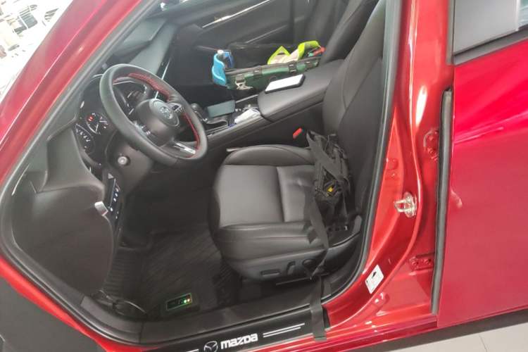 Used Mazda 3 Axela 2023 2.0L Automatic ZhiZhen Edition Left Front Seat