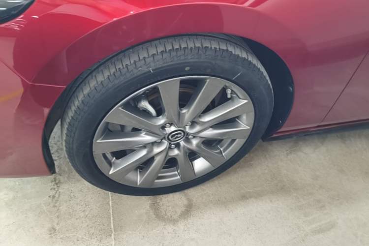 Used Mazda 3 Axela 2023 2.0L Automatic ZhiXuan Edition Left Front Wheel Hub