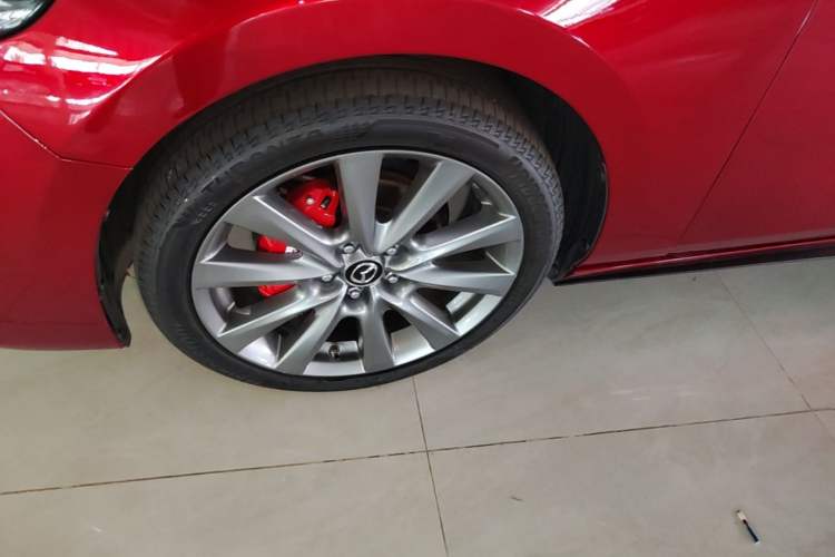 Used Mazda 3 Axela 2023 2.0L Automatic ZhiZhen Edition Left Front Wheel Hub