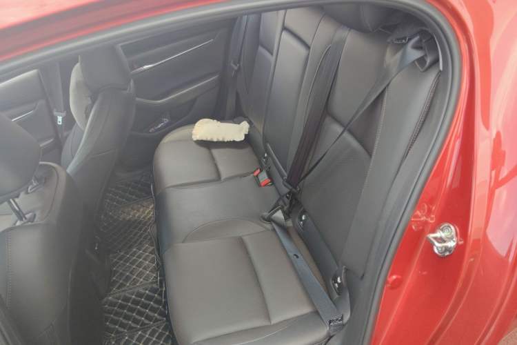 Used Mazda 3 Axela 2023 2.0L Automatic Zhiya Edition Left Rear Seat