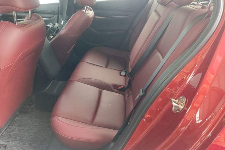 Used Mazda 3 Axela 2023 2.0L Automatic ZhiZhen Edition Left Rear Seat