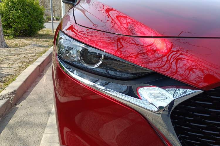 Used Mazda 3 Axela 2023 2.0L Automatic Zhiya Edition Right Front Headlight