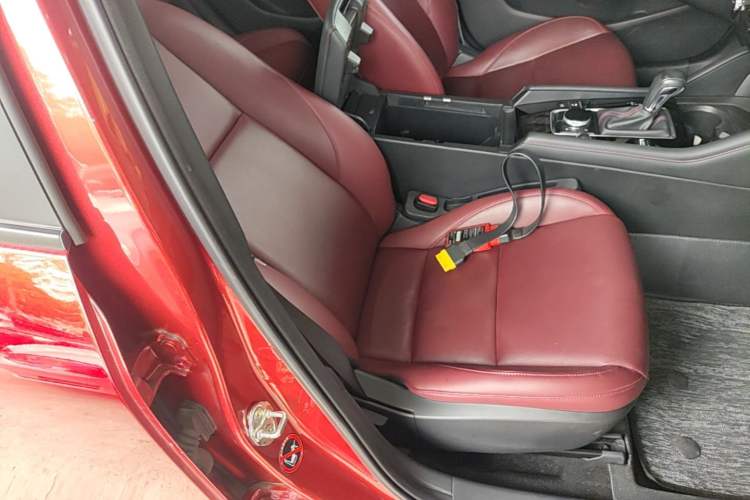 Used Mazda 3 Axela 2023 2.0L Automatic ZhiZhen Edition Right Front Seat