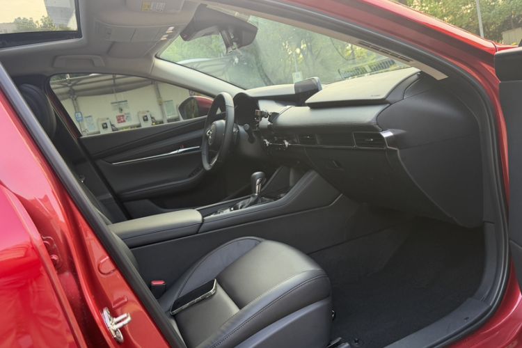 Used Mazda 3 Axela 2023 2.0L Automatic ZhiZhen Edition Right Front Seat