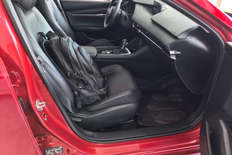 Used Mazda 3 Axela 2023 2.0L Automatic ZhiZhen Edition Right Front Seat