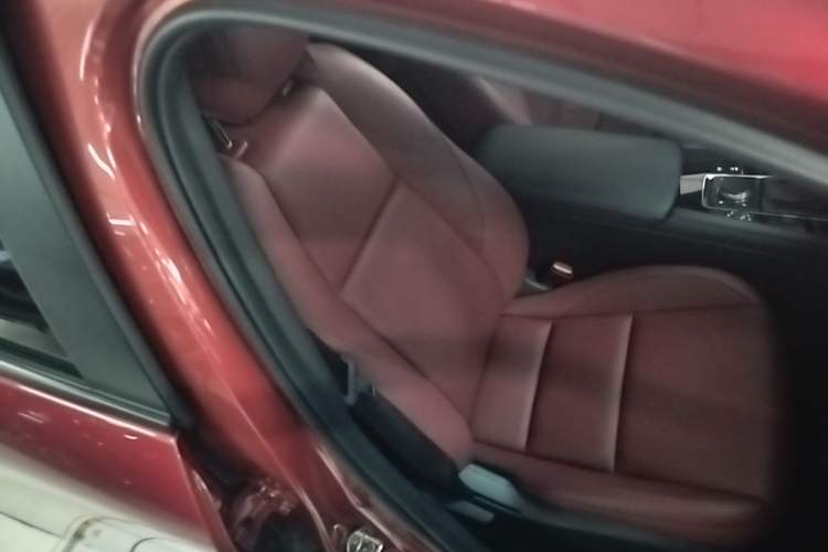 Used Mazda 3 Axela 2023 2.0L Automatic ZhiZhen Edition Right Front Seat