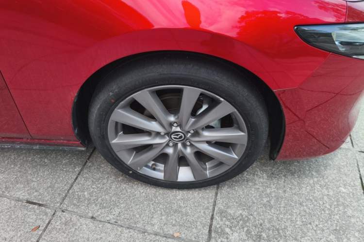 Used Mazda 3 Axela 2023 2.0L Automatic ZhiXuan Edition Right Front Wheel Hub