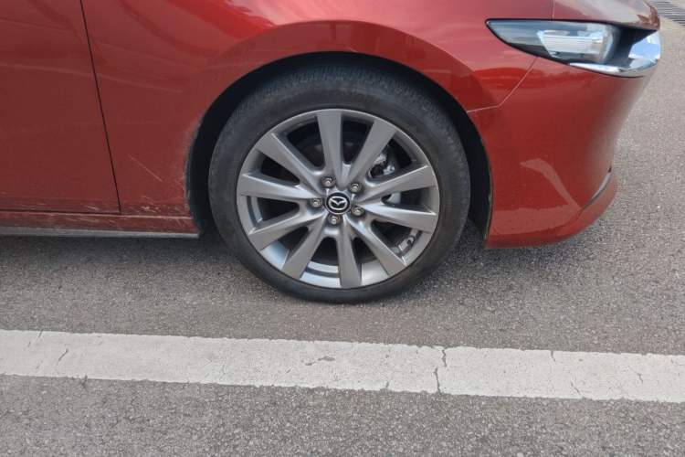 Used Mazda 3 Axela 2023 2.0L Automatic Zhiya Edition Right Front Wheel Hub