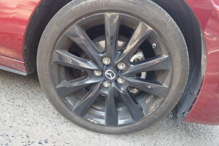Used Mazda 3 Axela 2023 2.0L Automatic Zhiya Edition Right Front Wheel Hub
