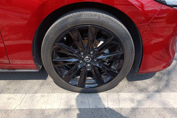 Used Mazda 3 Axela 2023 2.0L Automatic Zhiya Edition Right Front Wheel Hub