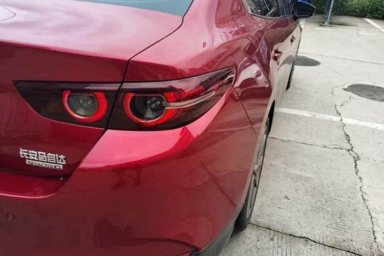 Used Mazda 3 Axela 2023 2.0L Automatic Zhiyao Edition Right Rear Taillight