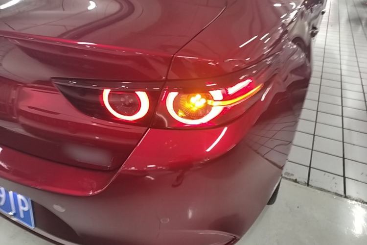 Used Mazda 3 Axela 2023 2.0L Automatic ZhiZhen Edition Right Rear Taillight