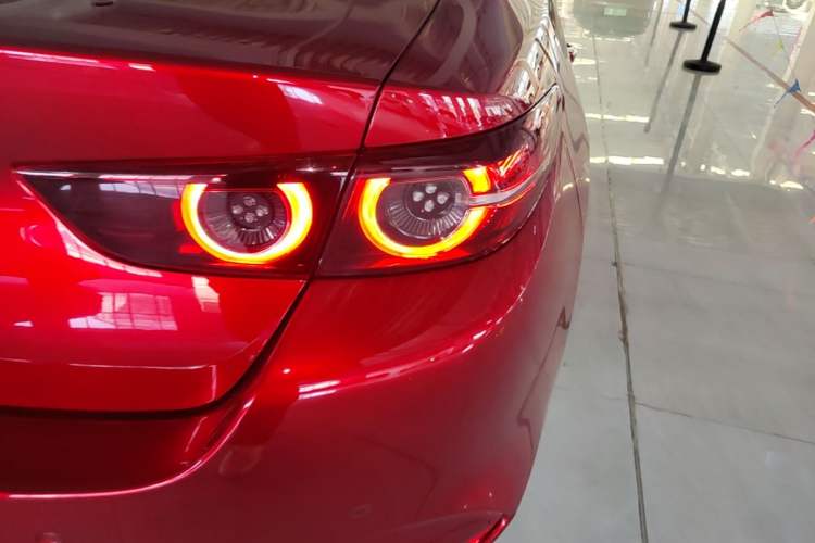 Used Mazda 3 Axela 2023 2.0L Automatic ZhiZhen Edition Right Rear Taillight