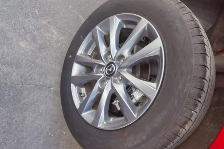 Used Mazda 3 Axela 2023 2.0L Automatic Zhiqing Edition Right Rear Wheel Hub