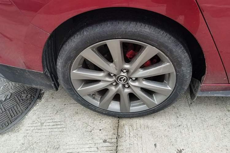 Used Mazda 3 Axela 2023 2.0L Automatic Zhiyao Edition Right Rear Wheel Hub